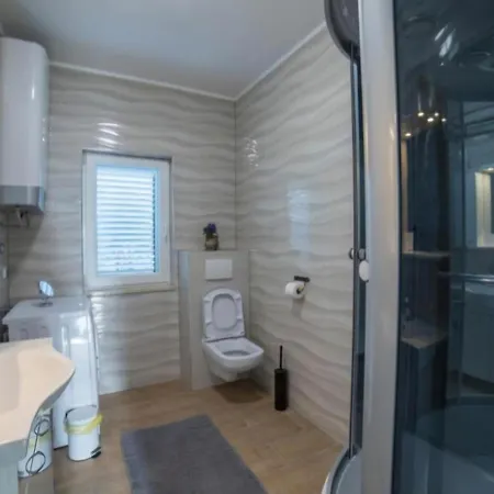 Vidovic Каштела